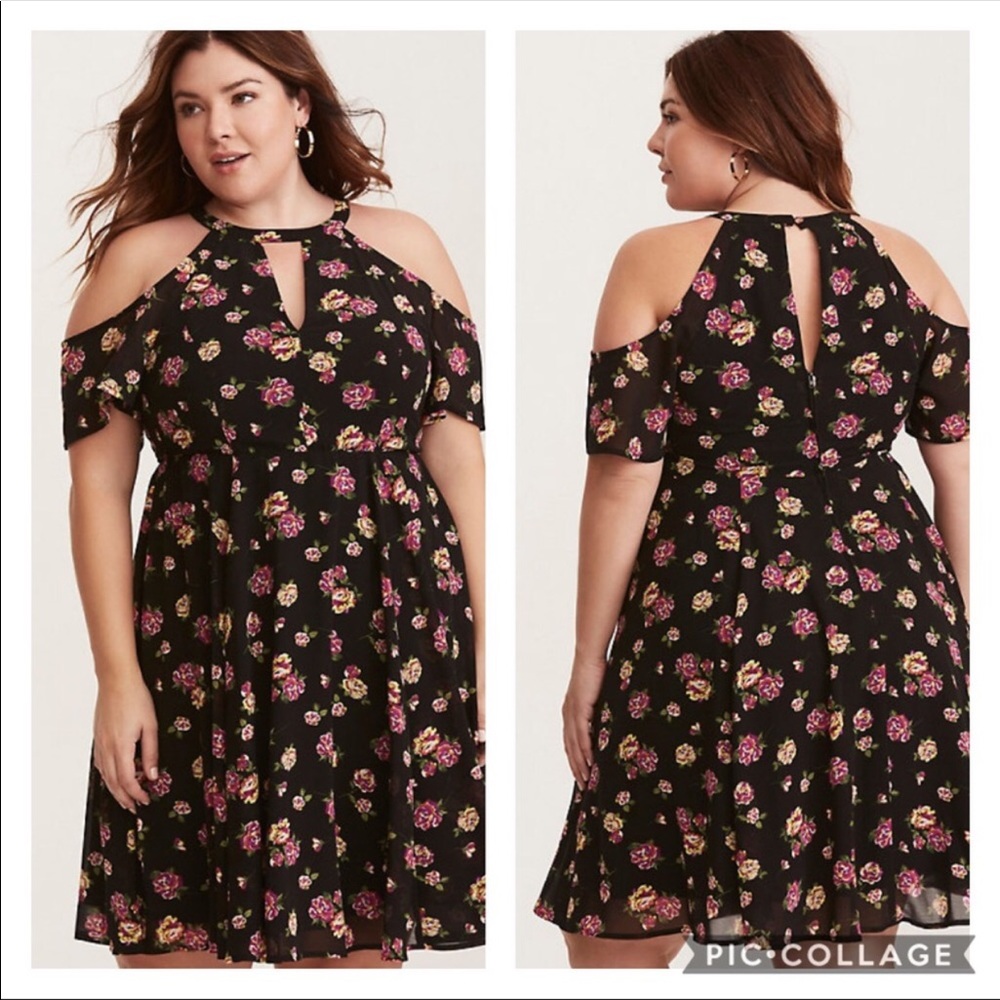 NWT TORRID COLD SHOULDER FLORAL 💐 DRESS SIZE 16